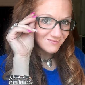 Meet your Posher, Natasha
